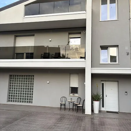 Mare E Monti House