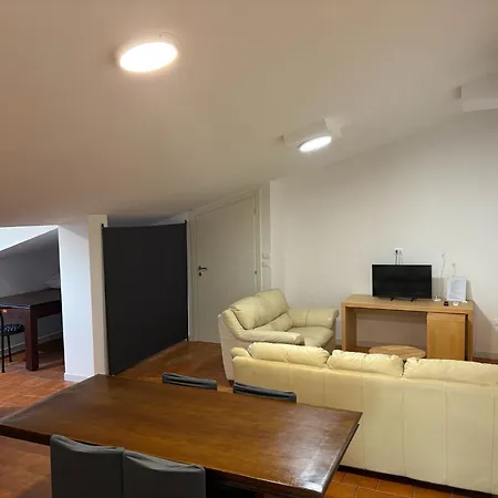 Mare E Monti House شقة *